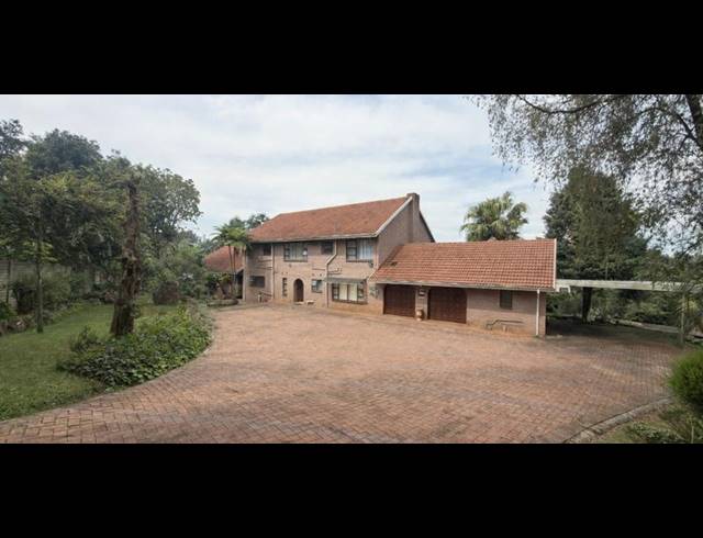 6 BEDROOM HOUSE FOR SALE IN BLACKRIDGE